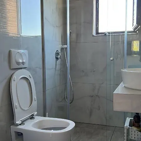 Pensionat Red Rose 4*