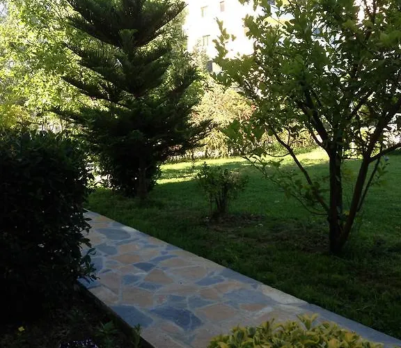 Red Rose Guest house 4*