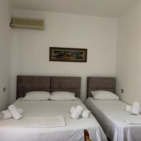 Red Rose Golem (Tirana)