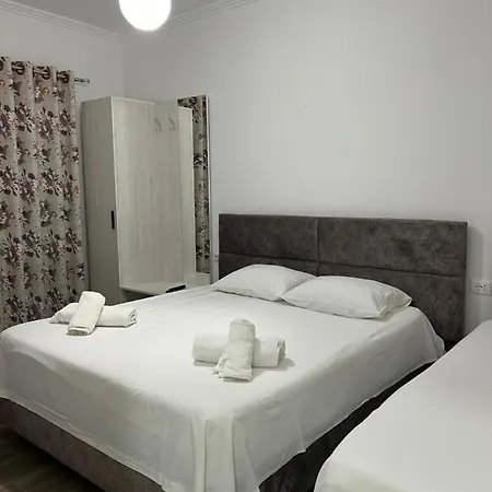 Pensionat Red Rose 2*
