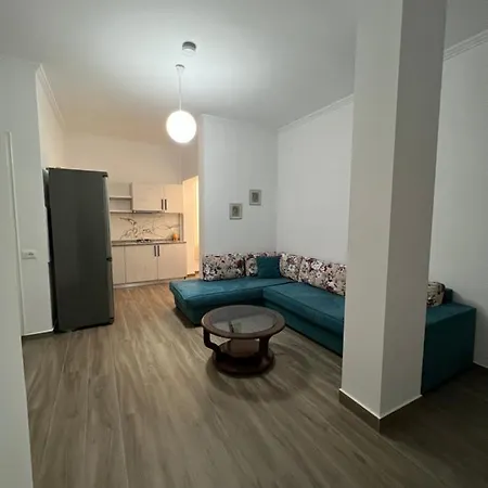 Πανσιόν Red Rose Golem (Tirana)