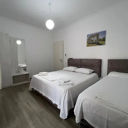 Red Rose Πανσιόν