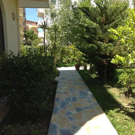 Red Rose Πανσιόν