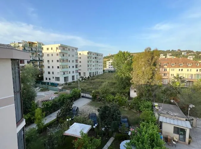 Red Rose Pensión 3*